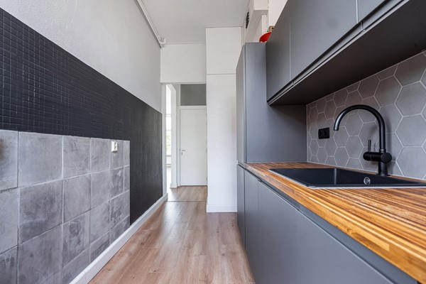 Medium property photo - Valkenboslaan 378, 2563 EG Den Haag